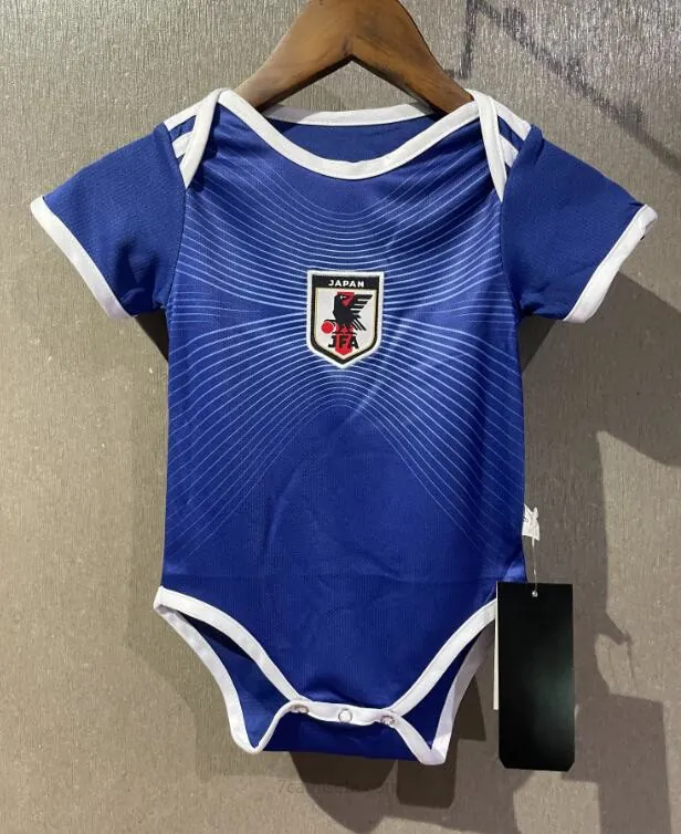 Miniconjunto Baby Japón 25/26 Consigue de colección