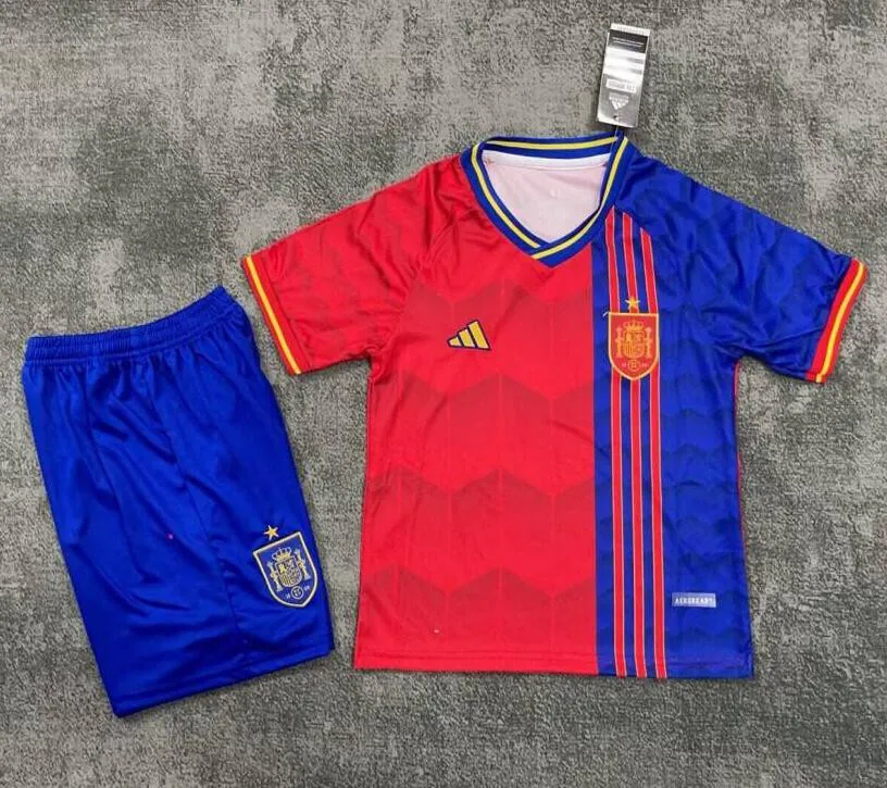 Conjunto España Edición Especial 2025 (Hombre/Niño) Ganga, atrapa