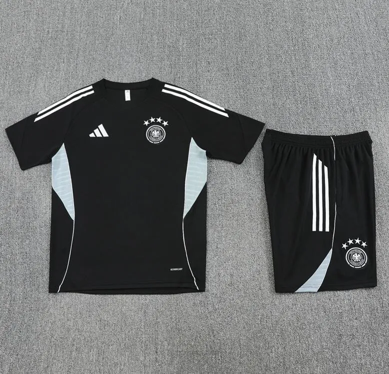 Camiseta Alemania Pre-Match (Hombre/Niño) Negro 25/26 + Pantalones Bestia preciaco, llévatelo sin intermediarios