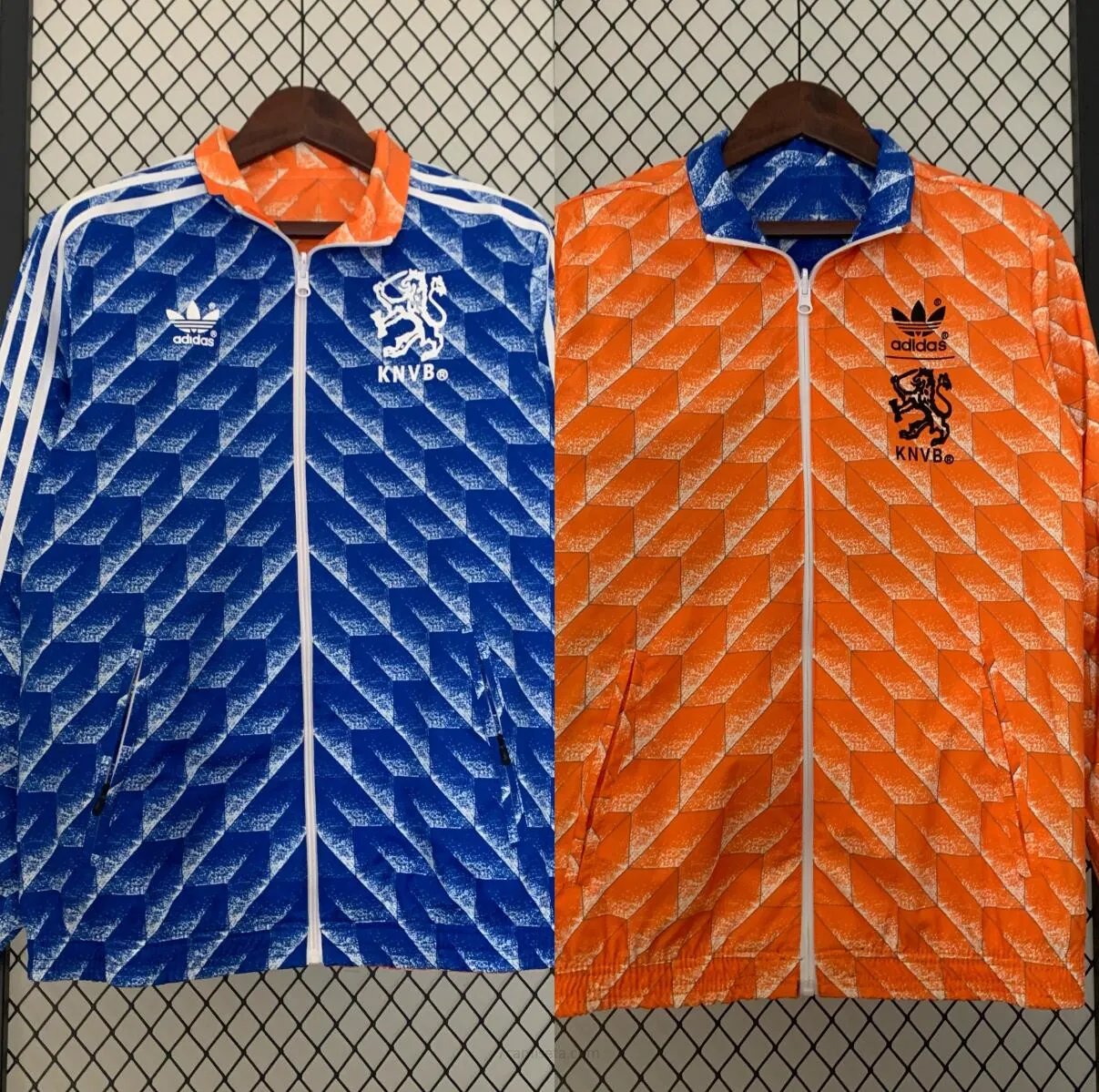 Chandals Holanda 2024 Gabardina Reversible Prodigioso chollo, pide ahora sin competencia