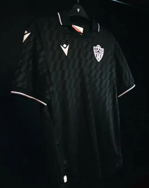 Camiseta Almería 3ª Equipación 25/26 Consigue este ofertón regalado