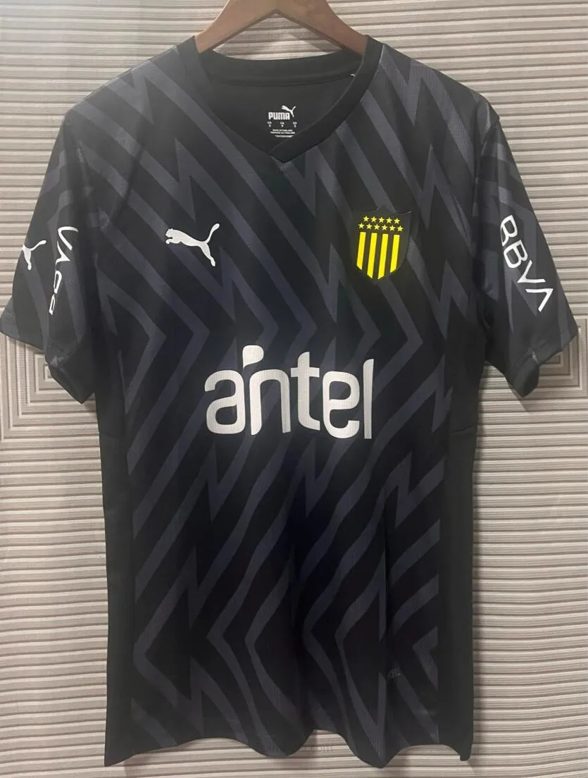 Camiseta Club Atlético Peñarol Negro 24/25 Aprovéchala ya este saldo alucinante