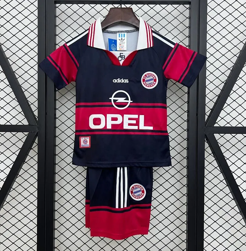 Camiseta Retro Bayern Munich 1ª Equipaci ¡¡Qué genial precio de la temporada!